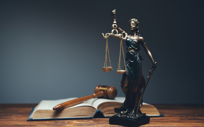 Why Personalized Attention is Key in Law Entrance Exam Preparation